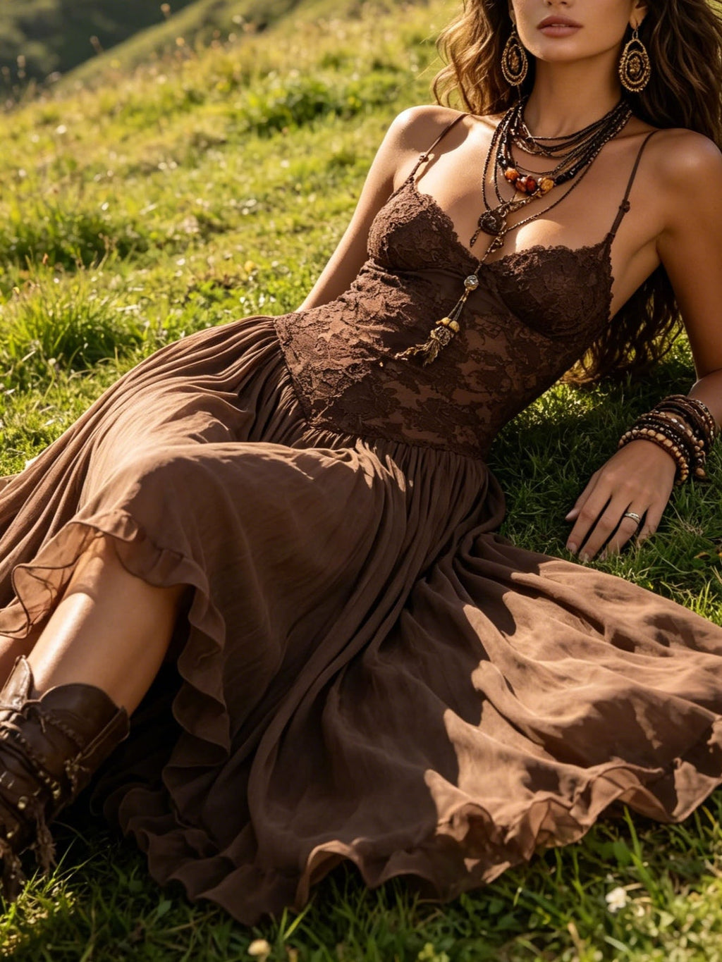 Vienna | Vestido Marrón de Encaje y Gasa