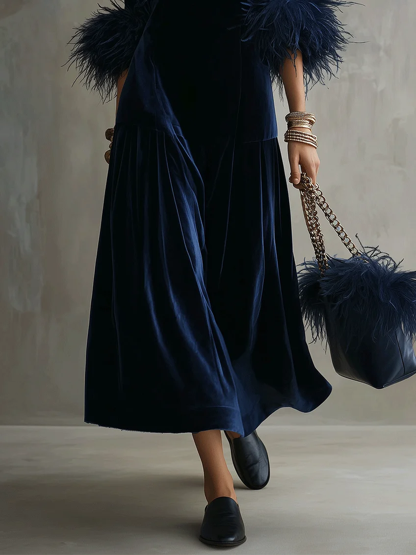 Vestido Midi Elegante A‑Line con Puños de Plumas Azul Marino
