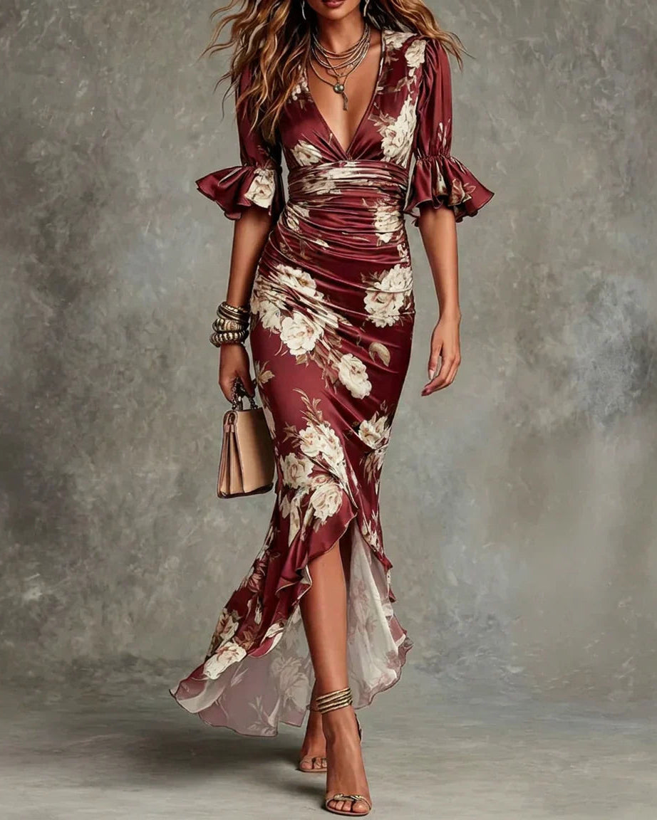 Ivy | Vestido largo asimétrico de satén verde