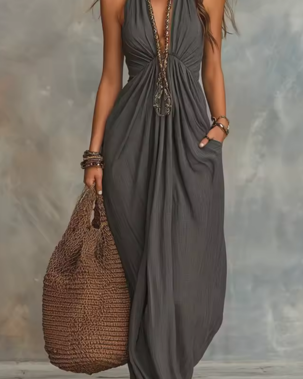 Aura | Vestido Halter de Caida Fluida