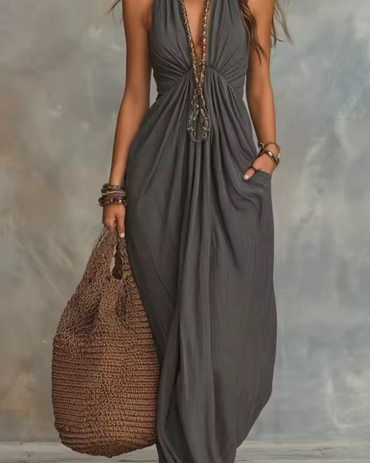 Aura | Vestido Halter de Caida Fluida