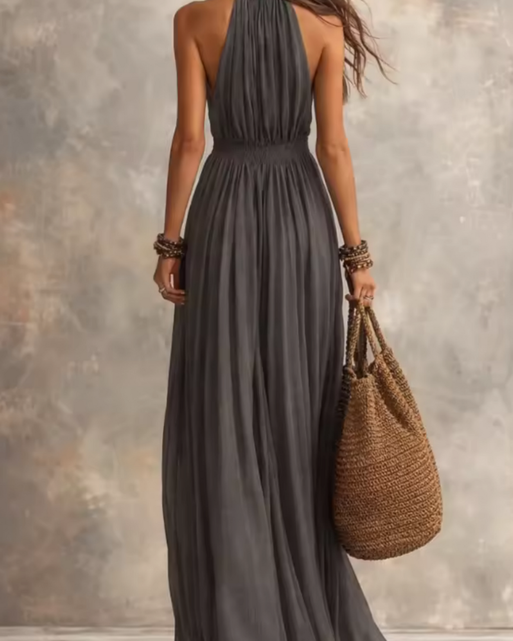 Aura | Vestido Halter de Caida Fluida
