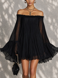Lía | Vestido Mini Negro con Volantes y Manga de Campana al Hombro Descubierto
