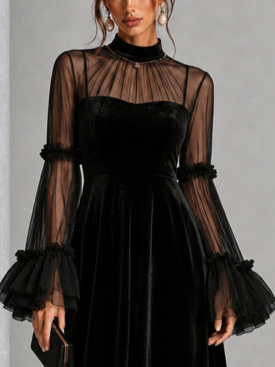 Vestido Midi Plisado de Terciopelo Negro y Malla Transparente